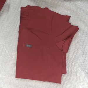 Figs one pocket scrub top CLAY XXS